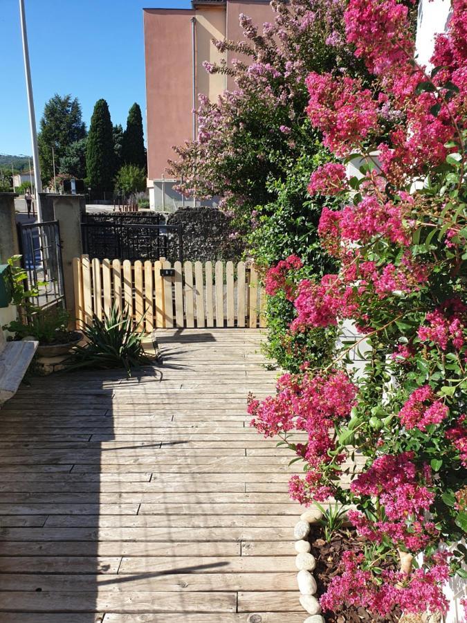 Appartement Duplexe De 1 A 4 Chambres Privees Dans Maison Le Teil Exteriér fotografie